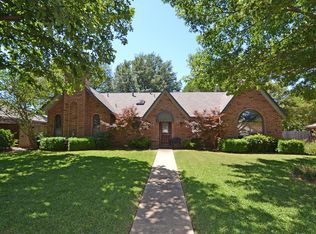 1601 Amherst Dr, Denton, TX 76201