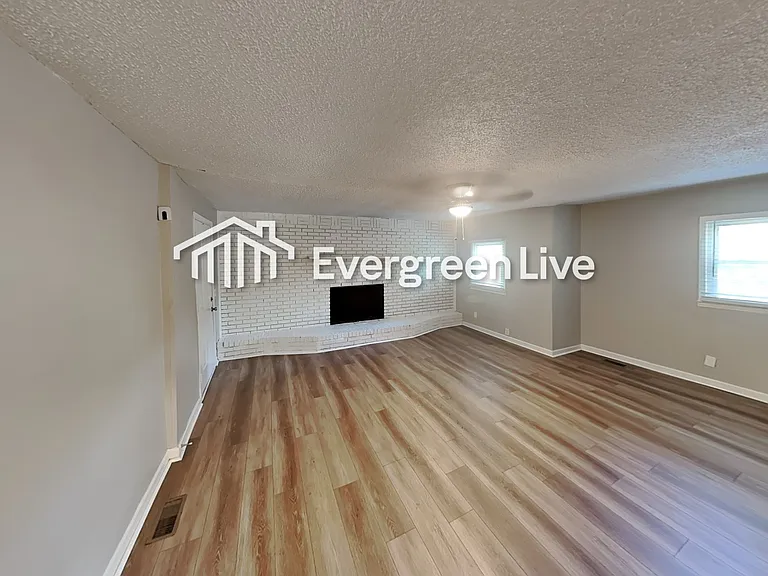 6770 Burkhead Dr — Photo 2