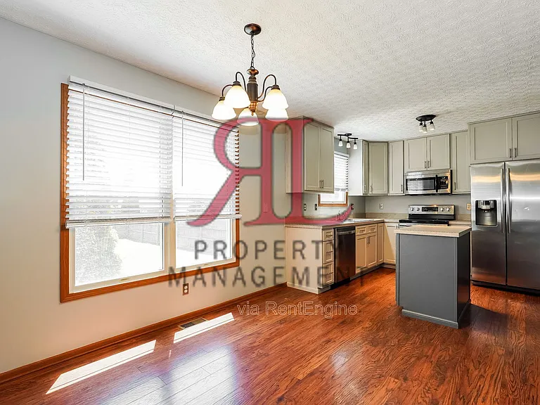 274 Westedge Ct — Photo 2