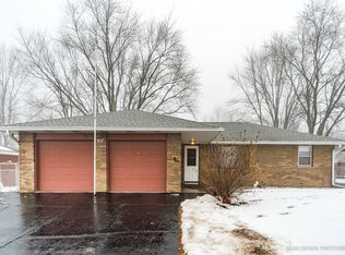 217 Maple St, Sugar Grove, IL 60554