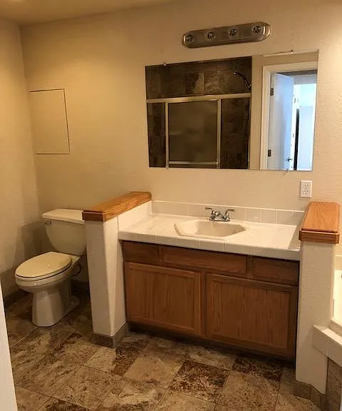 2046 Dailey Ln — Photo 16