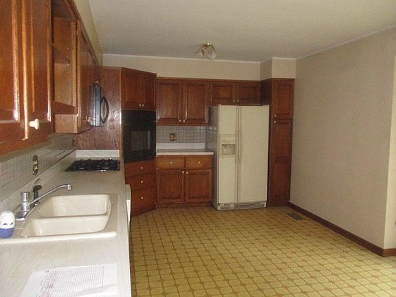 4th image of 5132 Keith Dr
