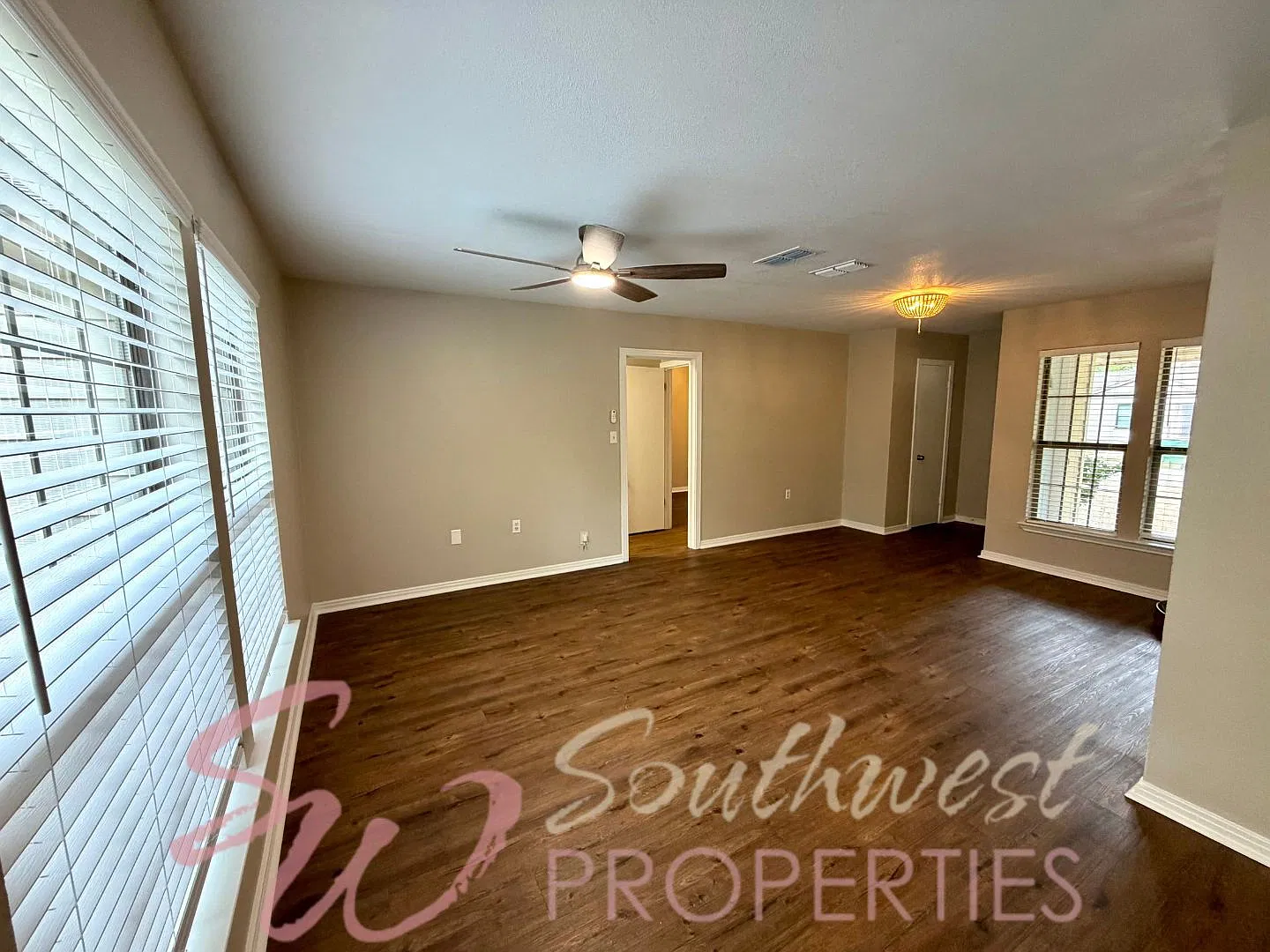 3 bed, 1.0 bath, 1253 sqft, $1,800 — Photo 4