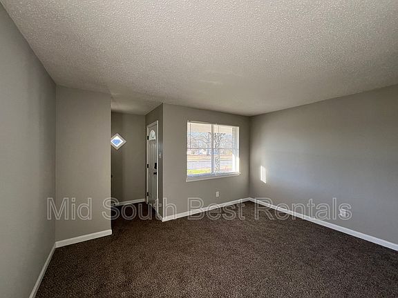 2nd image of 2422 Charjean Cv