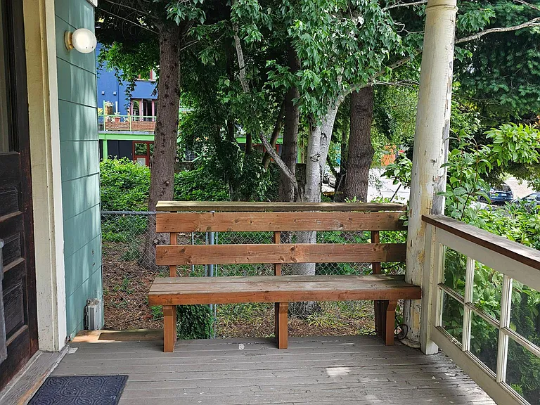 309 NE Graham St #A — Photo 11