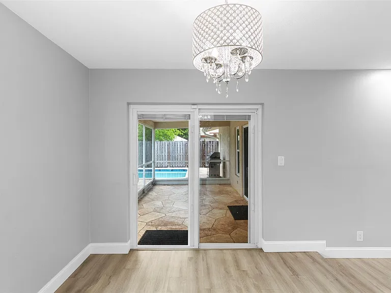 4112 NW 78th Ln — Photo 20