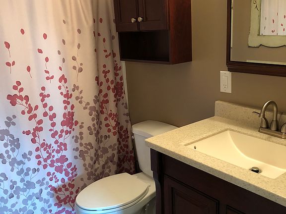 4th image of 5364 Worchester Dr