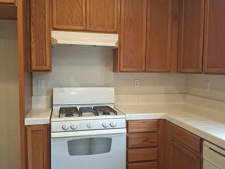 313 Dorinda Ct — Photo 19