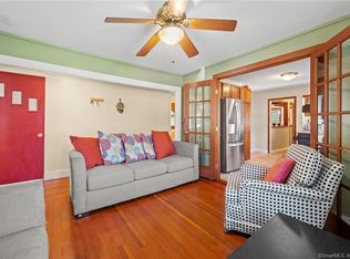 336 Vauxhall St, New London, CT 06320
