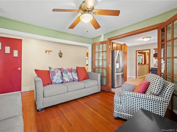 336 Vauxhall Street, New London, CT 06320