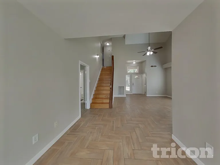 13603 Lynnville Dr — Photo 5
