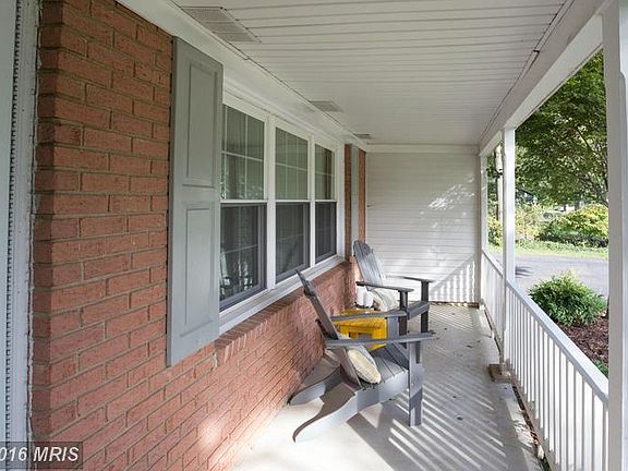 3rd image of 4210 Maylock Ln
