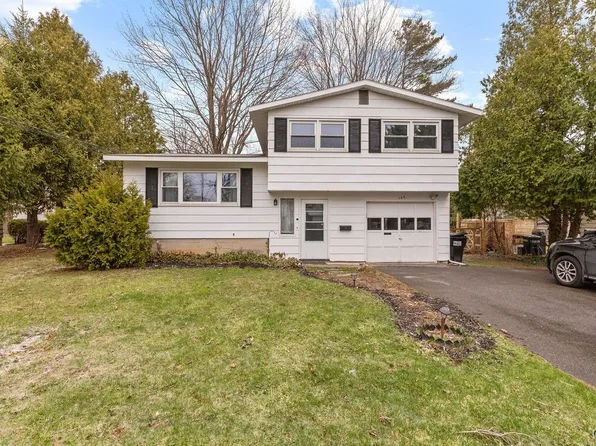 108 Floradale Rd, Liverpool, NY 13088