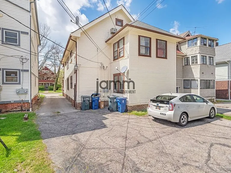 1695 Glenmont Loft — Photo 46