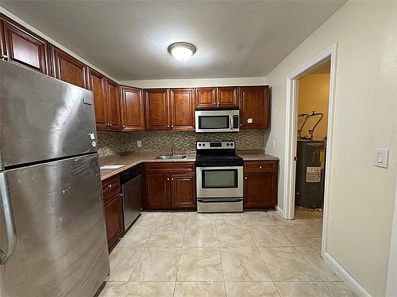 5th image of 5248 Cannon Way