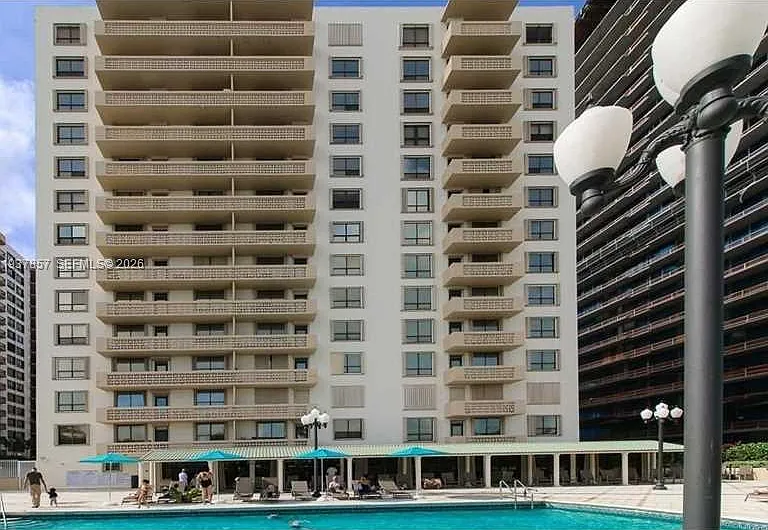10185 Collins Ave #Penthouse 02 — Photo 19