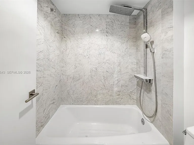 600 Grapetree Dr #3BS — Photo 50