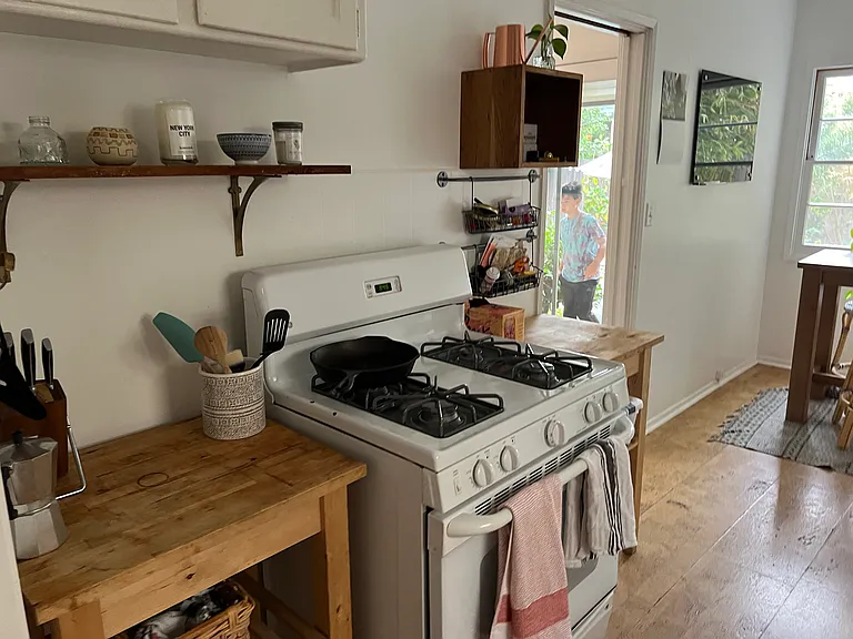 674 E Flower Ave — Photo 18