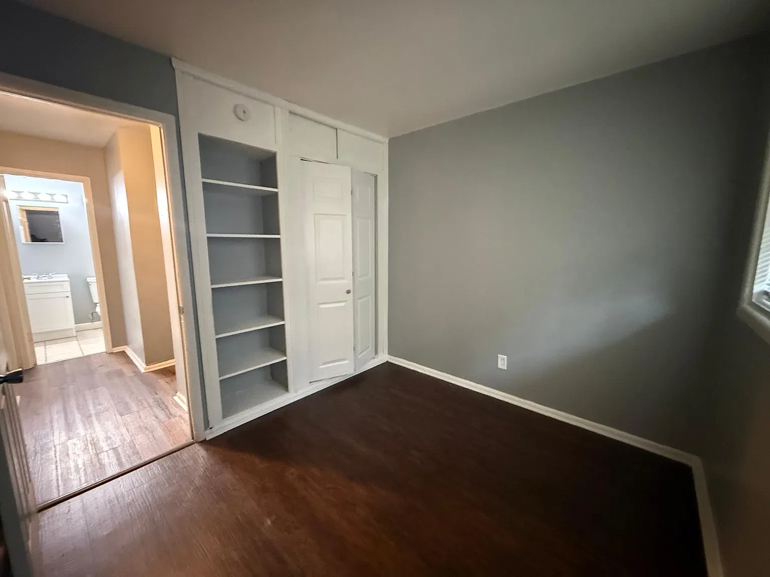 4 bed, 1.5 bath, 1254 sqft, $1,700 — Photo 2