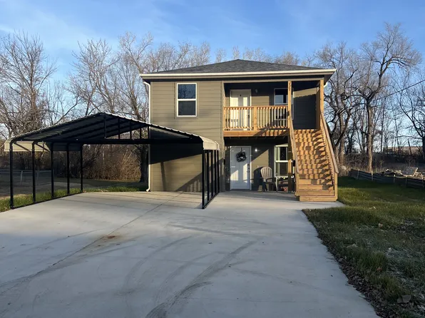 717 E Culton St #B, Warrensburg, MO 64093