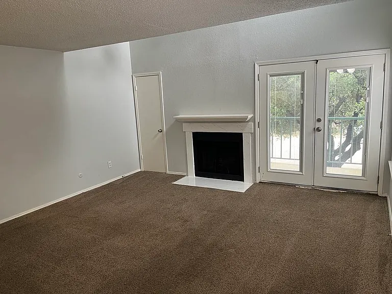 2305 Basil Dr #D207 — Photo 4