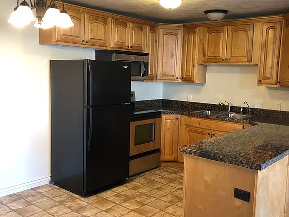 4th image of 289 S 1000th St W #202