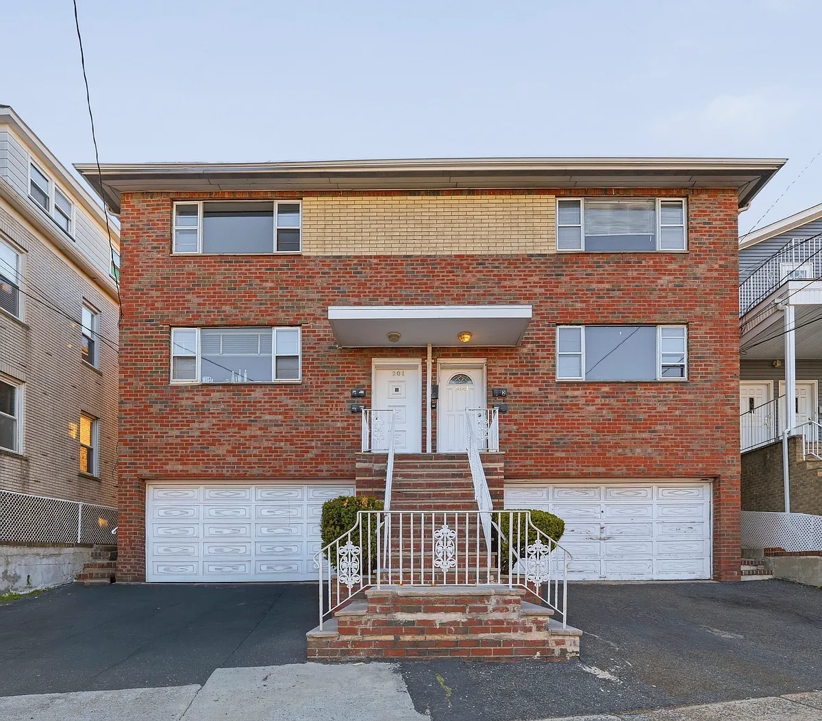 Building Photo - 201 Palisade Ave #1