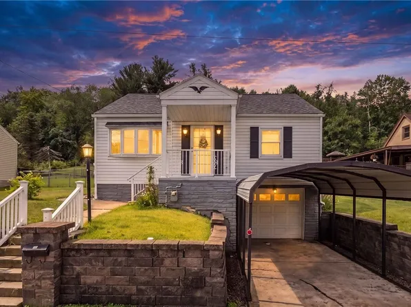 11 Charles St, Burgettstown, PA 15021