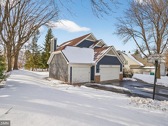 3rd image of 10005 Antrim Ct
