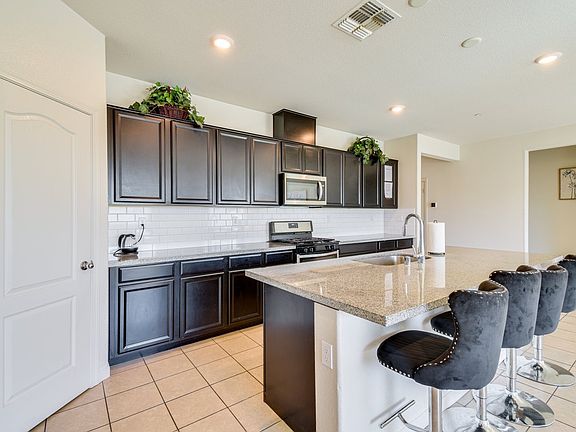 3rd image of 1443 Copperfield Ave