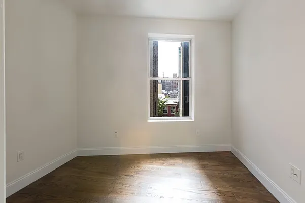 Rented by MNS | media 11