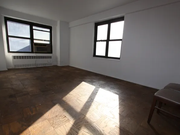 385 Grand Street image 1 of 6