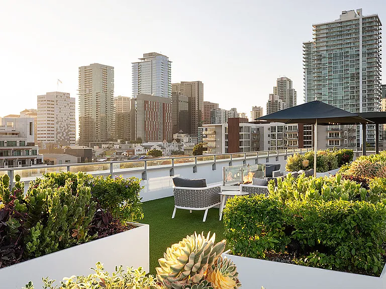 Apartment community rooftop deck at Griffis East Village in San Diego, California.