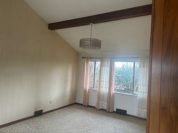 4th image of 125 Woodgate Rd