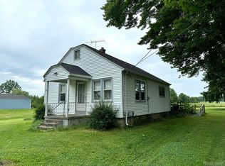 1141 S Oak Rd, Davison, MI 48423
