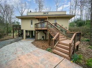 3718 School House Ln, Charlotte, NC 28226