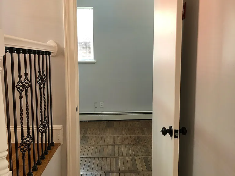 61 Clinton St #1 — Photo 15