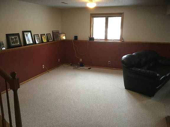 4th image of 353 Knopp Valley Dr