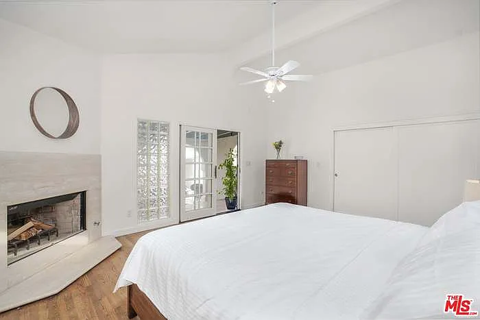 6322 S Harcourt Ave — Photo 13