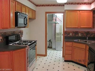 3rd image of 269 English Lakes Blvd