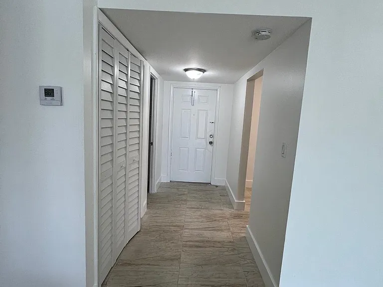 15225 NE 6th Ave #B309 — Photo 7