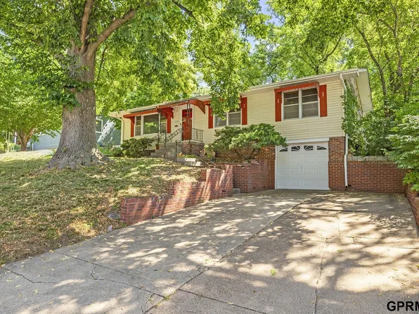 1601 N 60th St, Omaha, NE 68104