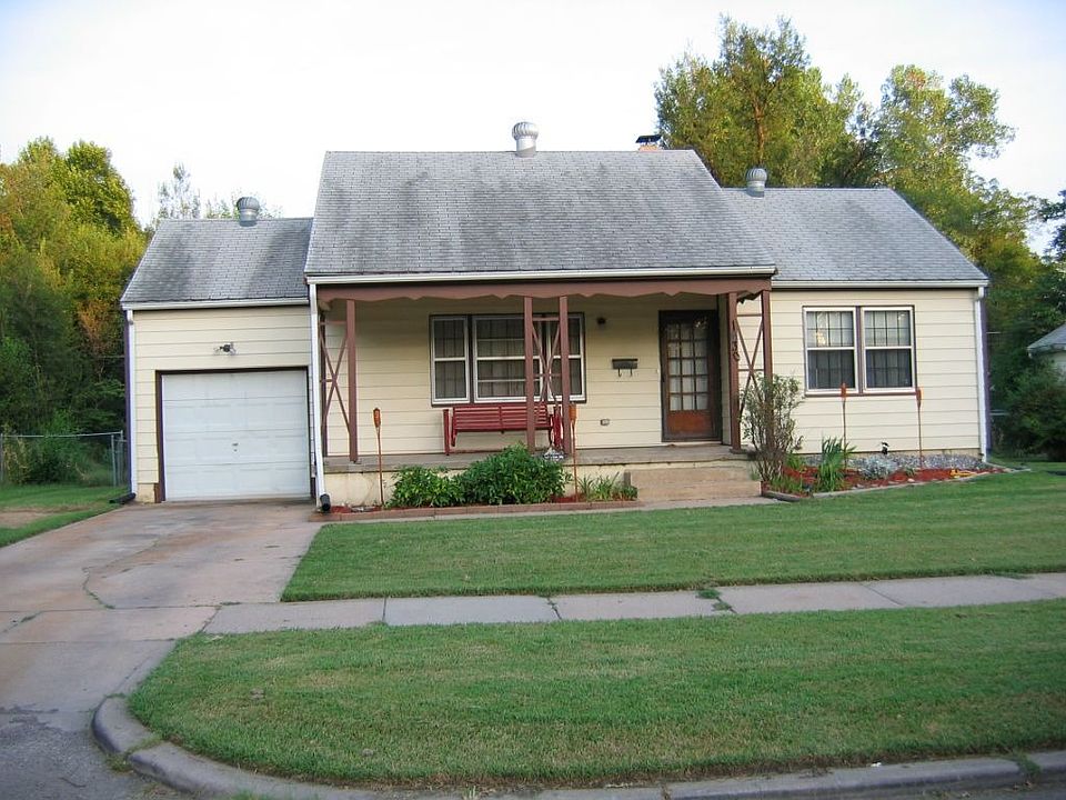1st image of 1630 N Floberta Rd
