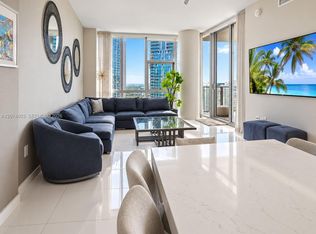 851 NE 1st Ave #3301, Miami, FL 33132