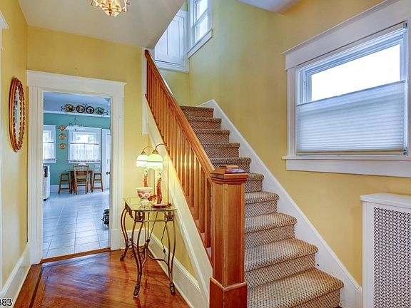 2nd image of 114 Oxford Ave