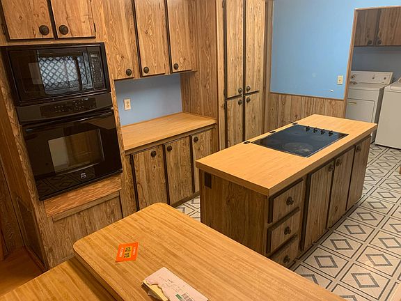 3rd image of 7501-142D Avenue 452