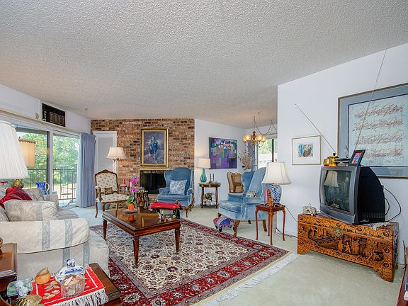 4th image of 5535 E Evergreen Blvd APT 7201