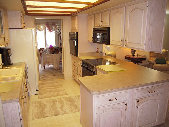 2nd image of 2324 Sugar Maple Dr