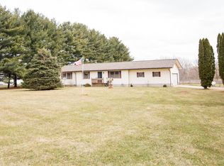 4579 Pioneer Rd, Osseo, MI 49266