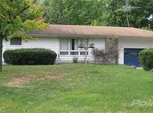 13044 Three Oaks Rd, Sawyer, MI 49125